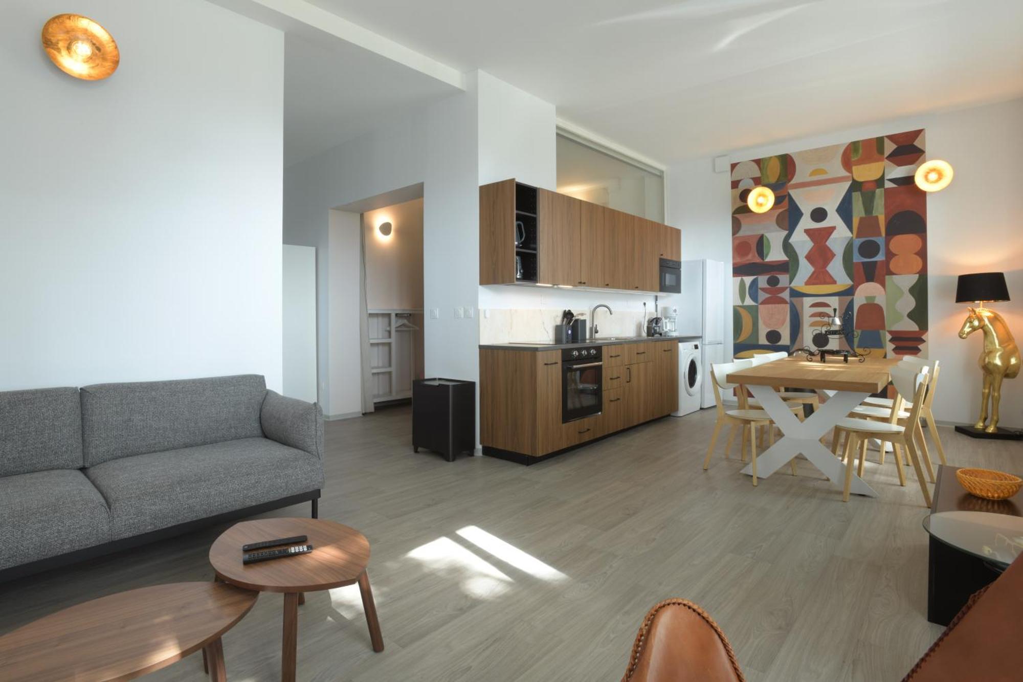 Au Cheval Blanc - Appartement Familial 6P Parking Prive Proche Colmar Centre Exterior photo